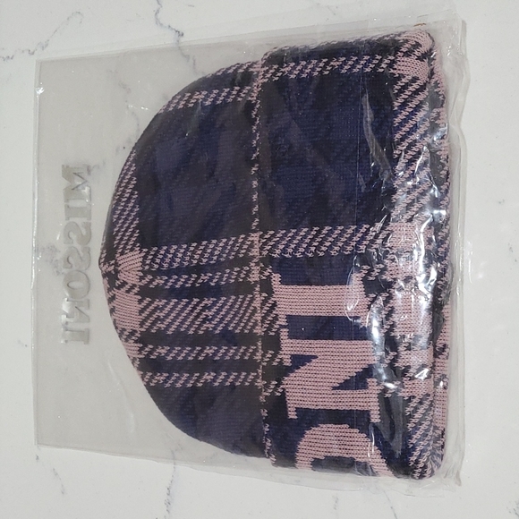 ❣️ MOVING SALE ❣️ Missoni wool beanie hat - Picture 3 of 3